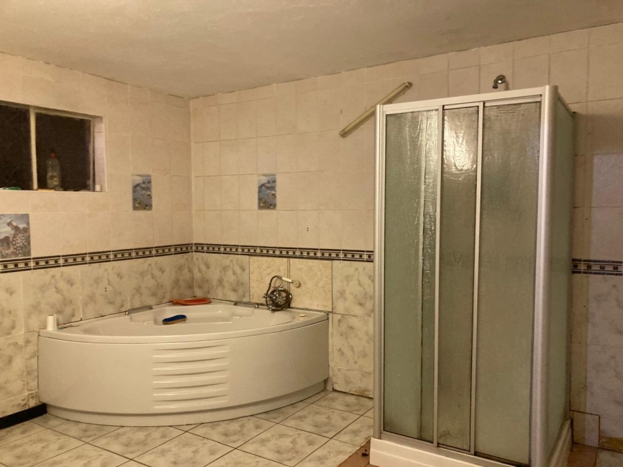 5 Bedroom Property for Sale in Breidbach Eastern Cape